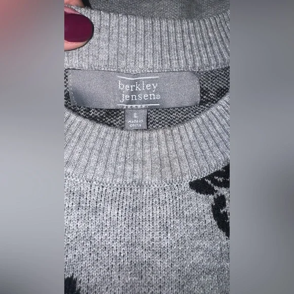 ◾ Black Floral Patterned Gray Sweater - size Large - Picture 12 of 16